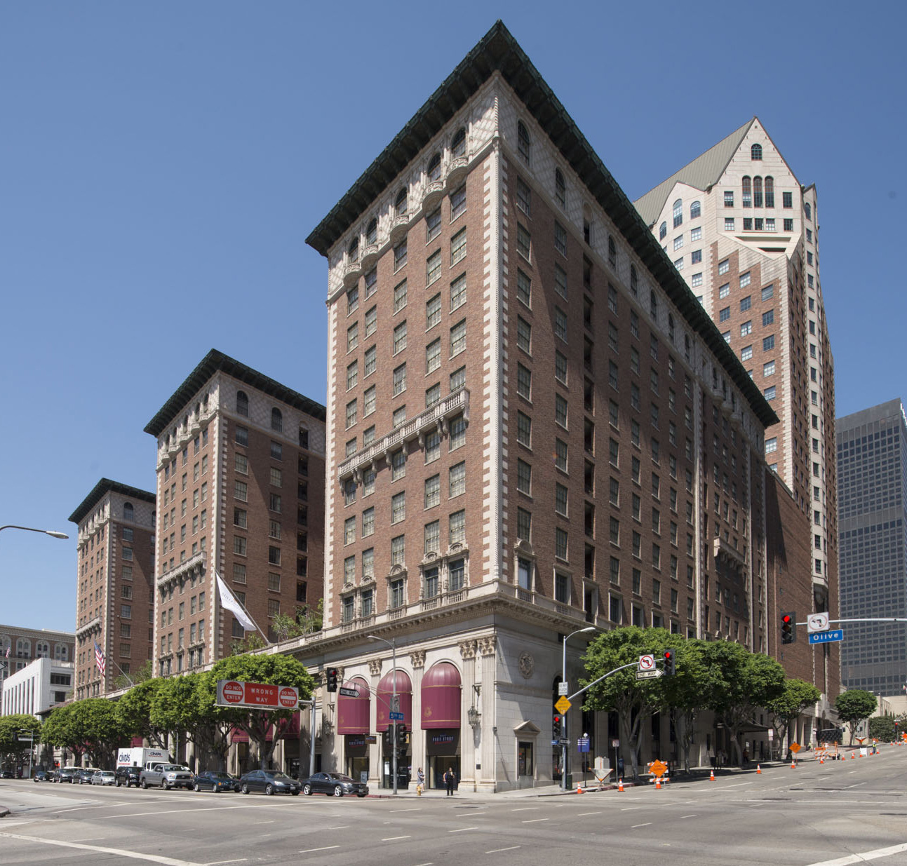 O Hotel Millennium Biltmore: a História de um Ícone de Los Angeles