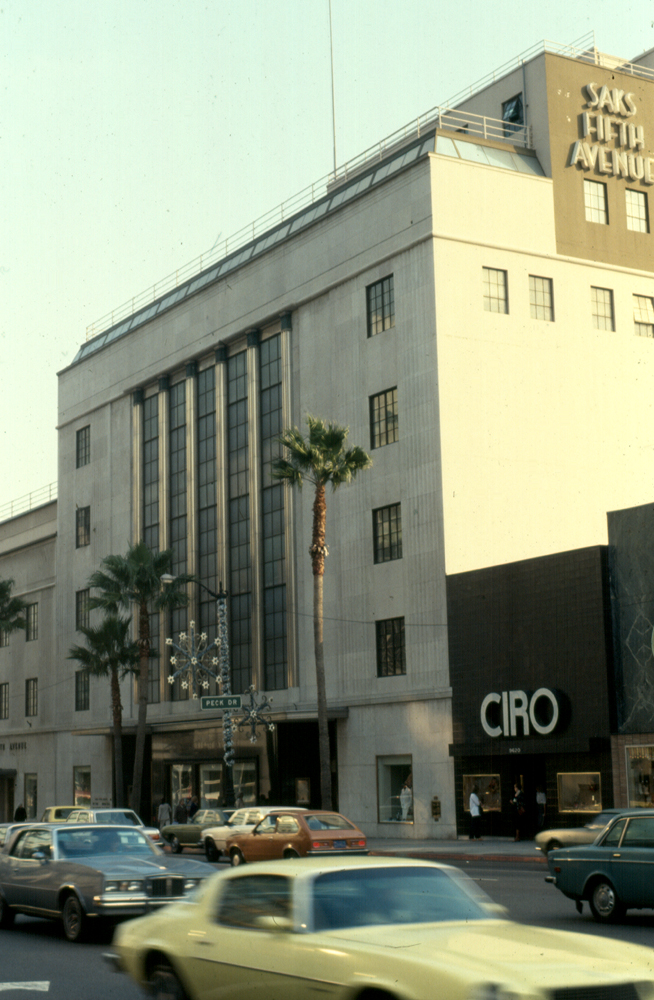 Saks Fifth Avenue, Beverly Hills, 1938